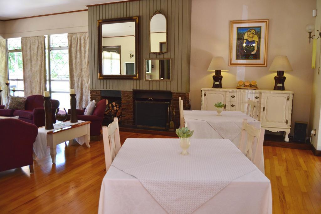 King'S Highway Guest House Somerset West Exterior foto